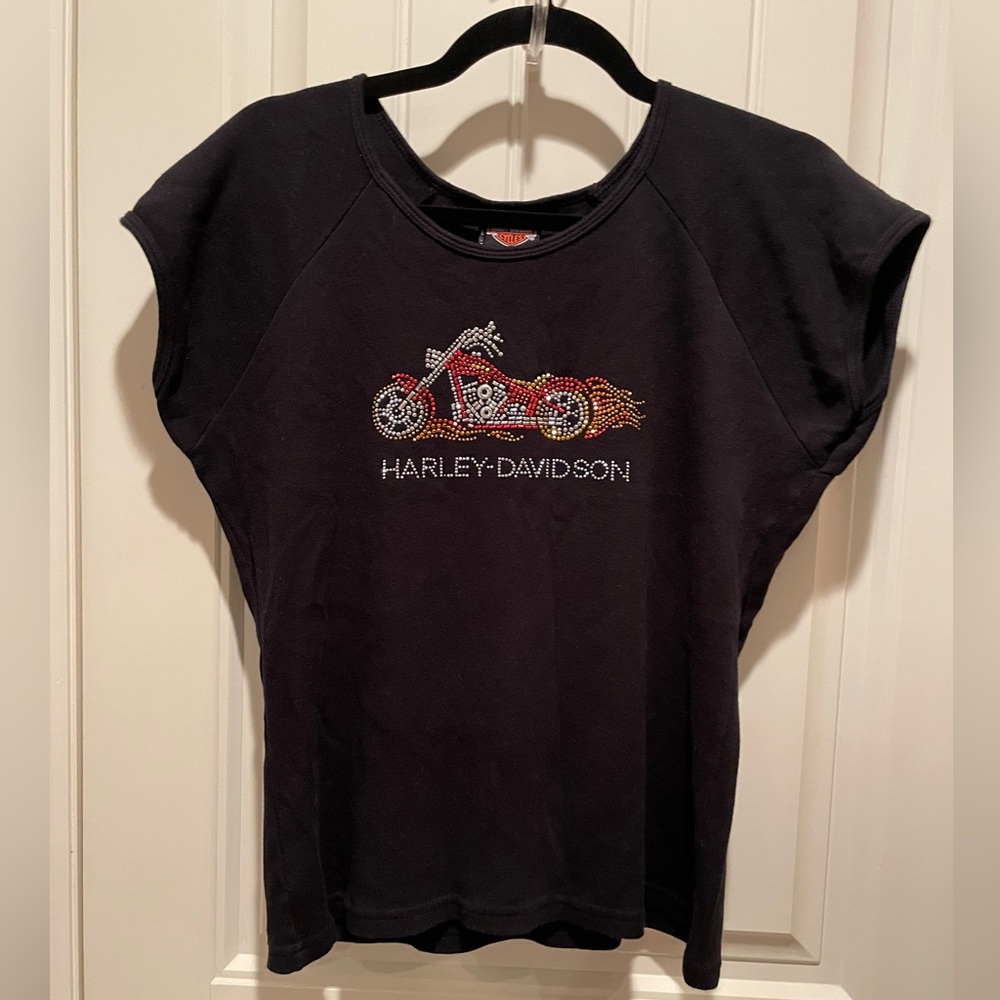 Harley-Davidson Black Tee Women’s Large with Red Motorcycle Graphic